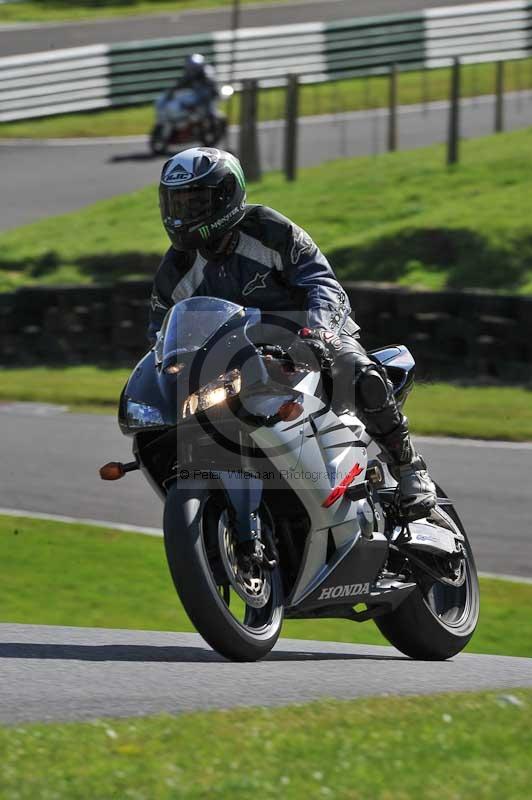 Motorcycle action photographs;Trackday digital images;cadwell;cadwell park photographs;event digital images;eventdigitalimages;motor racing louth lincolnshire;no limits trackdays;peter wileman photography;trackday;trackday photos