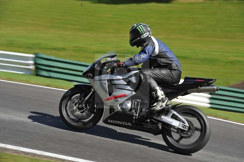 Motorcycle action photographs;Trackday digital images;cadwell;cadwell park photographs;event digital images;eventdigitalimages;motor racing louth lincolnshire;no limits trackdays;peter wileman photography;trackday;trackday photos
