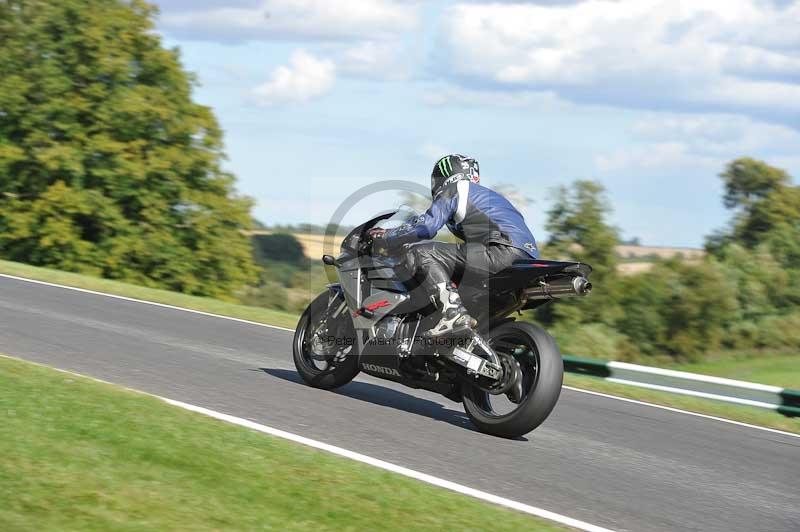 Motorcycle action photographs;Trackday digital images;cadwell;cadwell park photographs;event digital images;eventdigitalimages;motor racing louth lincolnshire;no limits trackdays;peter wileman photography;trackday;trackday photos