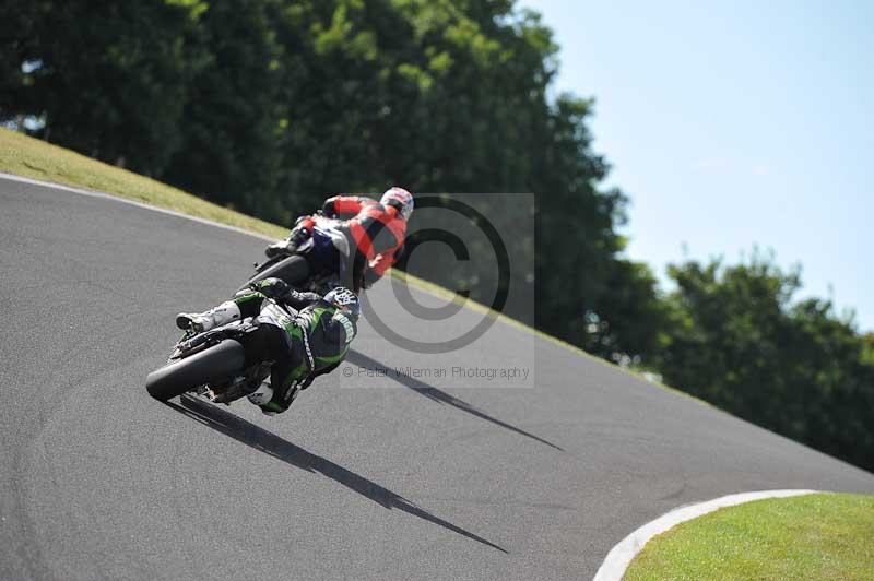Motorcycle action photographs;Trackday digital images;cadwell;cadwell park photographs;event digital images;eventdigitalimages;motor racing louth lincolnshire;no limits trackdays;peter wileman photography;trackday;trackday photos
