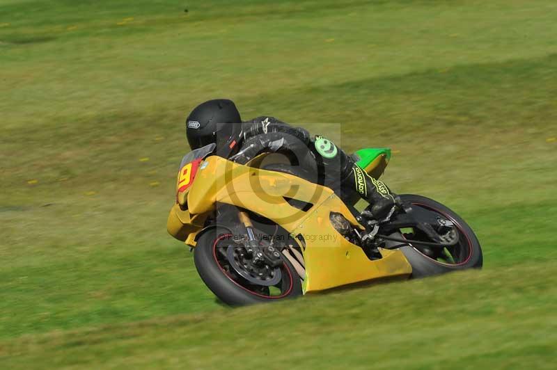 Motorcycle action photographs;Trackday digital images;cadwell;cadwell park photographs;event digital images;eventdigitalimages;motor racing louth lincolnshire;no limits trackdays;peter wileman photography;trackday;trackday photos