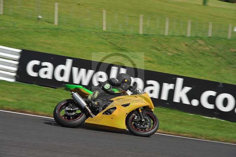 Motorcycle action photographs;Trackday digital images;cadwell;cadwell park photographs;event digital images;eventdigitalimages;motor racing louth lincolnshire;no limits trackdays;peter wileman photography;trackday;trackday photos