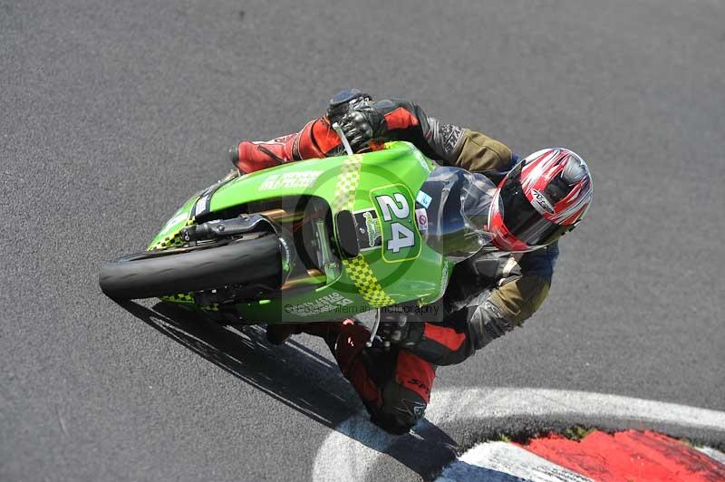 Motorcycle action photographs;Trackday digital images;cadwell;cadwell park photographs;event digital images;eventdigitalimages;motor racing louth lincolnshire;no limits trackdays;peter wileman photography;trackday;trackday photos