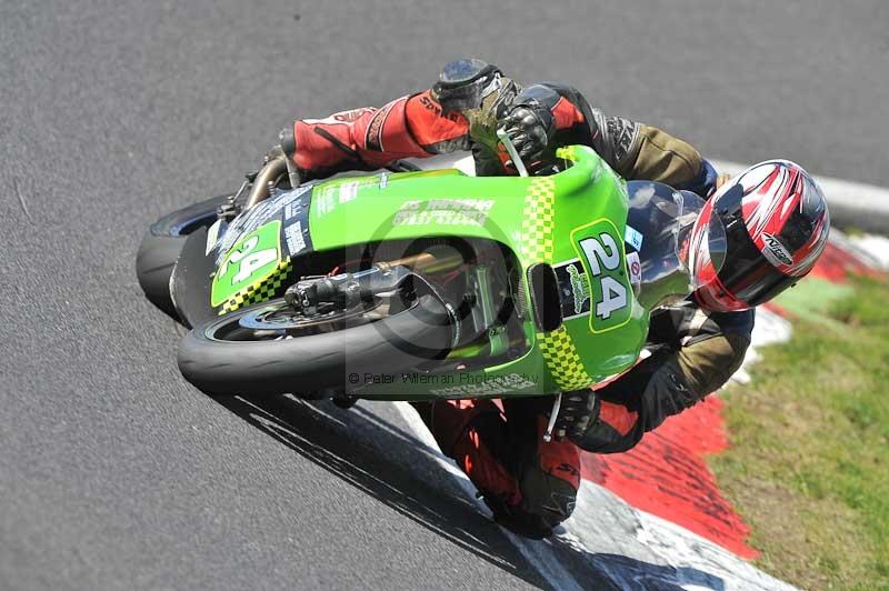 Motorcycle action photographs;Trackday digital images;cadwell;cadwell park photographs;event digital images;eventdigitalimages;motor racing louth lincolnshire;no limits trackdays;peter wileman photography;trackday;trackday photos