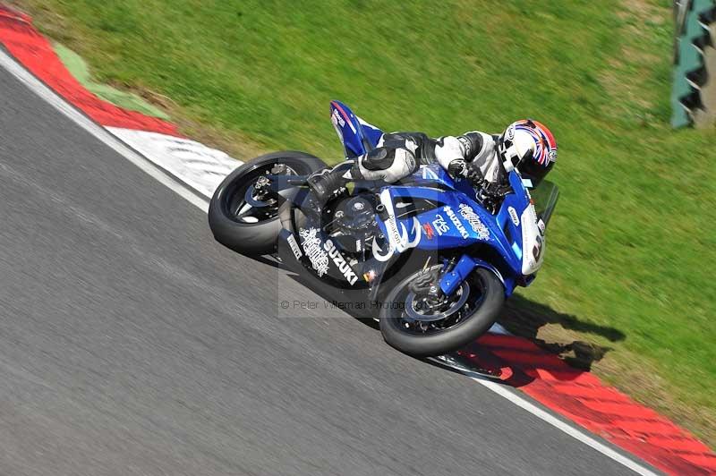Motorcycle action photographs;Trackday digital images;cadwell;cadwell park photographs;event digital images;eventdigitalimages;motor racing louth lincolnshire;no limits trackdays;peter wileman photography;trackday;trackday photos