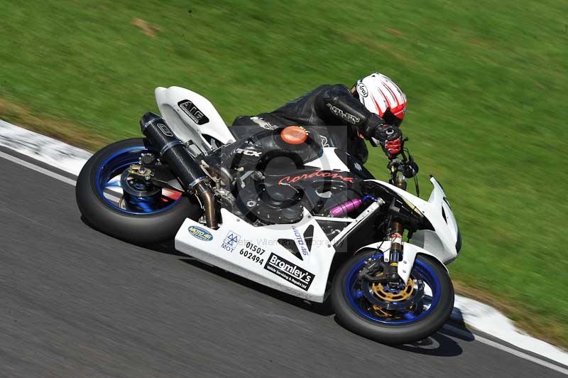 Motorcycle action photographs;Trackday digital images;cadwell;cadwell park photographs;event digital images;eventdigitalimages;motor racing louth lincolnshire;no limits trackdays;peter wileman photography;trackday;trackday photos