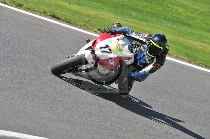 Motorcycle action photographs;Trackday digital images;cadwell;cadwell park photographs;event digital images;eventdigitalimages;motor racing louth lincolnshire;no limits trackdays;peter wileman photography;trackday;trackday photos