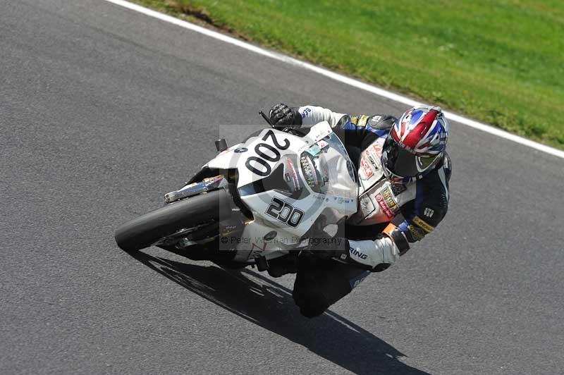 Motorcycle action photographs;Trackday digital images;cadwell;cadwell park photographs;event digital images;eventdigitalimages;motor racing louth lincolnshire;no limits trackdays;peter wileman photography;trackday;trackday photos