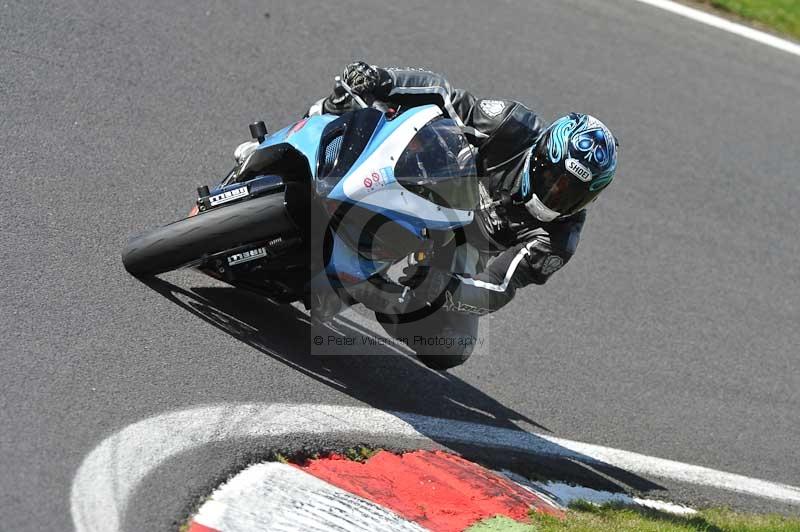Motorcycle action photographs;Trackday digital images;cadwell;cadwell park photographs;event digital images;eventdigitalimages;motor racing louth lincolnshire;no limits trackdays;peter wileman photography;trackday;trackday photos