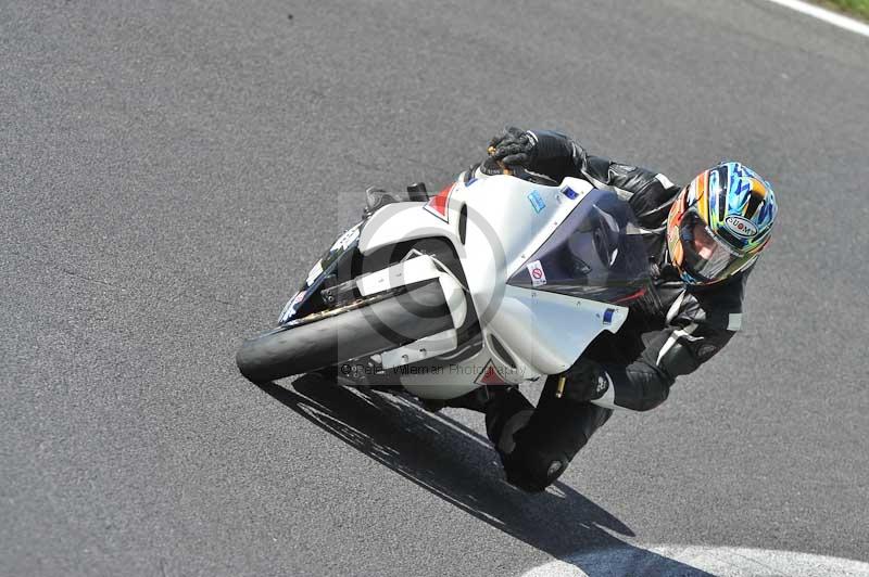 Motorcycle action photographs;Trackday digital images;cadwell;cadwell park photographs;event digital images;eventdigitalimages;motor racing louth lincolnshire;no limits trackdays;peter wileman photography;trackday;trackday photos