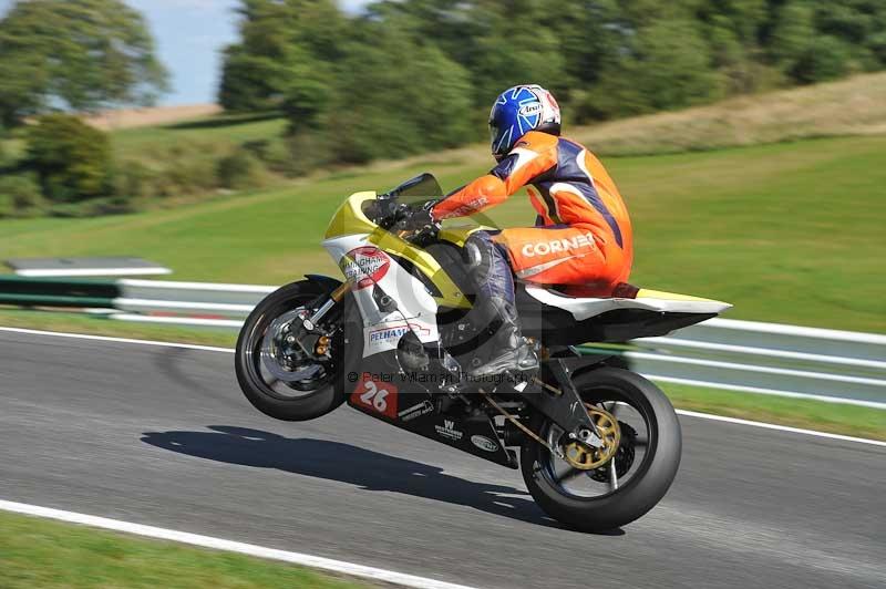 Motorcycle action photographs;Trackday digital images;cadwell;cadwell park photographs;event digital images;eventdigitalimages;motor racing louth lincolnshire;no limits trackdays;peter wileman photography;trackday;trackday photos
