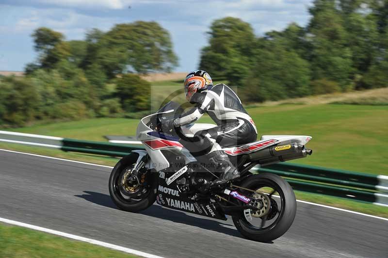 Motorcycle action photographs;Trackday digital images;cadwell;cadwell park photographs;event digital images;eventdigitalimages;motor racing louth lincolnshire;no limits trackdays;peter wileman photography;trackday;trackday photos