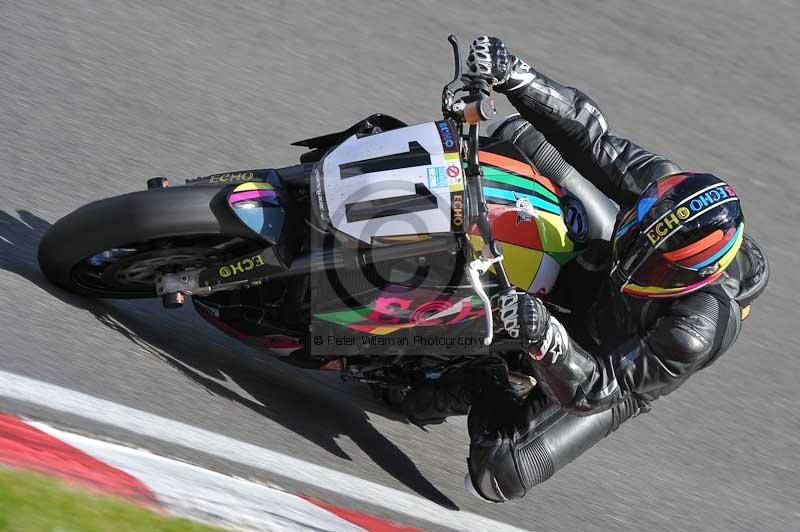 Motorcycle action photographs;Trackday digital images;cadwell;cadwell park photographs;event digital images;eventdigitalimages;motor racing louth lincolnshire;no limits trackdays;peter wileman photography;trackday;trackday photos