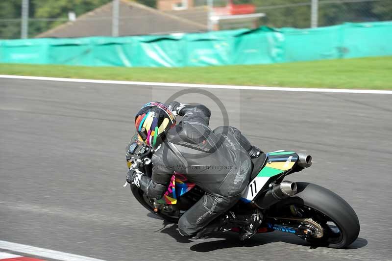 Motorcycle action photographs;Trackday digital images;cadwell;cadwell park photographs;event digital images;eventdigitalimages;motor racing louth lincolnshire;no limits trackdays;peter wileman photography;trackday;trackday photos