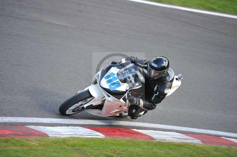 Motorcycle action photographs;Trackday digital images;cadwell;cadwell park photographs;event digital images;eventdigitalimages;motor racing louth lincolnshire;no limits trackdays;peter wileman photography;trackday;trackday photos