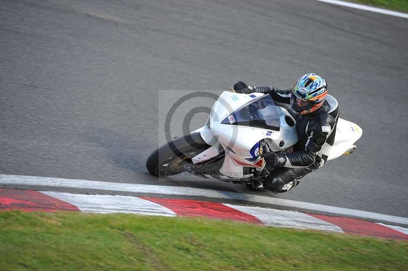 Motorcycle action photographs;Trackday digital images;cadwell;cadwell park photographs;event digital images;eventdigitalimages;motor racing louth lincolnshire;no limits trackdays;peter wileman photography;trackday;trackday photos