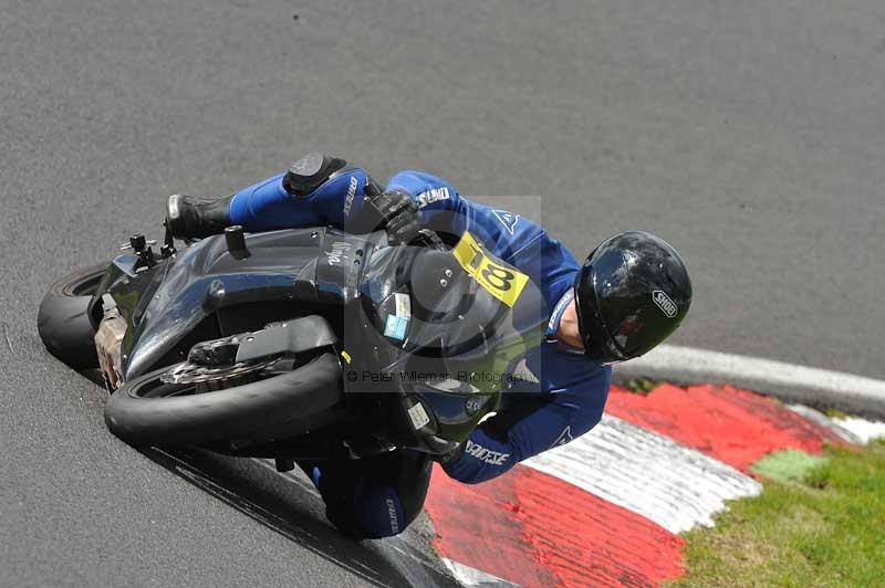 Motorcycle action photographs;Trackday digital images;cadwell;cadwell park photographs;event digital images;eventdigitalimages;motor racing louth lincolnshire;no limits trackdays;peter wileman photography;trackday;trackday photos