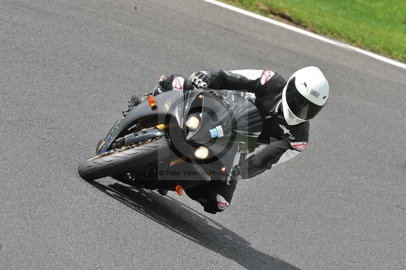 Motorcycle action photographs;Trackday digital images;cadwell;cadwell park photographs;event digital images;eventdigitalimages;motor racing louth lincolnshire;no limits trackdays;peter wileman photography;trackday;trackday photos