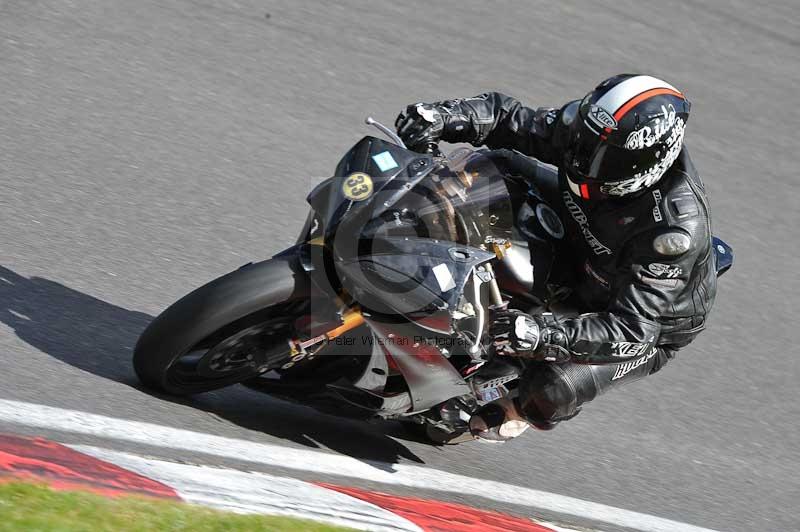 Motorcycle action photographs;Trackday digital images;cadwell;cadwell park photographs;event digital images;eventdigitalimages;motor racing louth lincolnshire;no limits trackdays;peter wileman photography;trackday;trackday photos