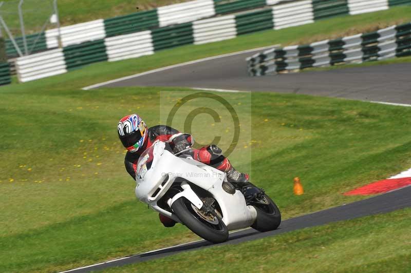 Motorcycle action photographs;Trackday digital images;cadwell;cadwell park photographs;event digital images;eventdigitalimages;motor racing louth lincolnshire;no limits trackdays;peter wileman photography;trackday;trackday photos