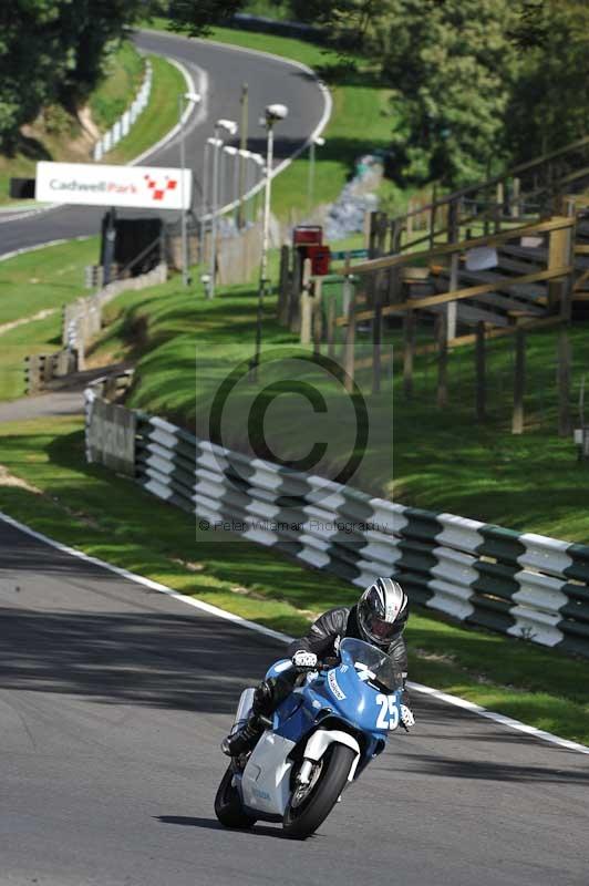 Motorcycle action photographs;Trackday digital images;cadwell;cadwell park photographs;event digital images;eventdigitalimages;motor racing louth lincolnshire;no limits trackdays;peter wileman photography;trackday;trackday photos