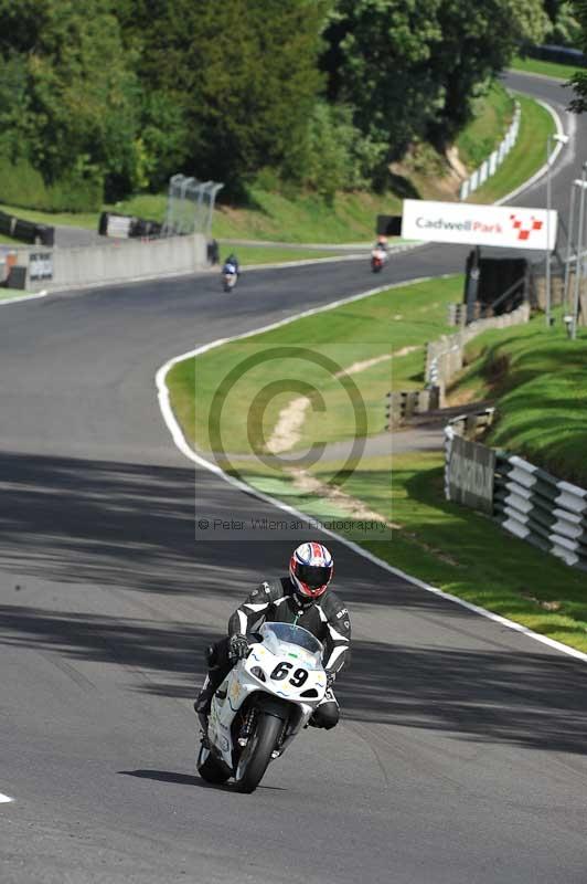 Motorcycle action photographs;Trackday digital images;cadwell;cadwell park photographs;event digital images;eventdigitalimages;motor racing louth lincolnshire;no limits trackdays;peter wileman photography;trackday;trackday photos