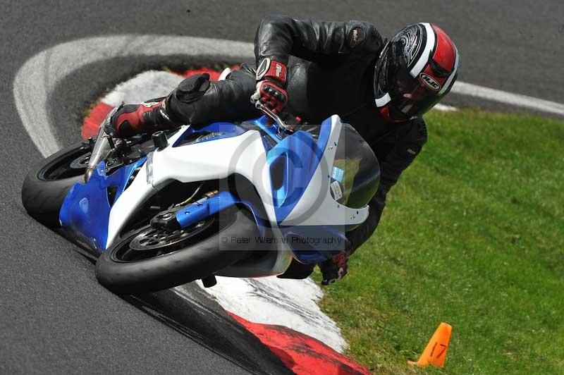 Motorcycle action photographs;Trackday digital images;cadwell;cadwell park photographs;event digital images;eventdigitalimages;motor racing louth lincolnshire;no limits trackdays;peter wileman photography;trackday;trackday photos