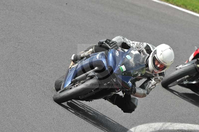Motorcycle action photographs;Trackday digital images;cadwell;cadwell park photographs;event digital images;eventdigitalimages;motor racing louth lincolnshire;no limits trackdays;peter wileman photography;trackday;trackday photos