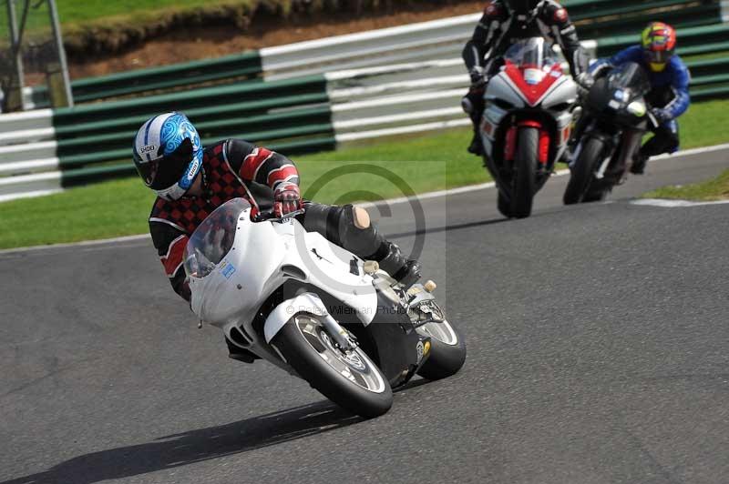 Motorcycle action photographs;Trackday digital images;cadwell;cadwell park photographs;event digital images;eventdigitalimages;motor racing louth lincolnshire;no limits trackdays;peter wileman photography;trackday;trackday photos