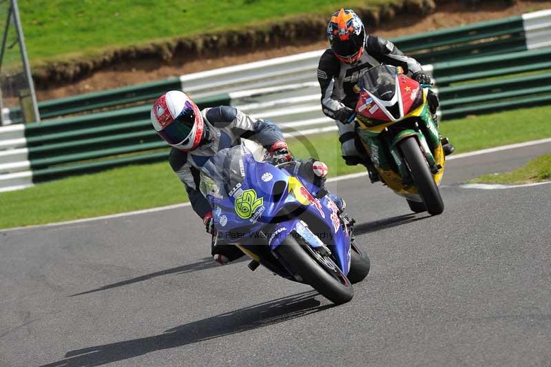 Motorcycle action photographs;Trackday digital images;cadwell;cadwell park photographs;event digital images;eventdigitalimages;motor racing louth lincolnshire;no limits trackdays;peter wileman photography;trackday;trackday photos