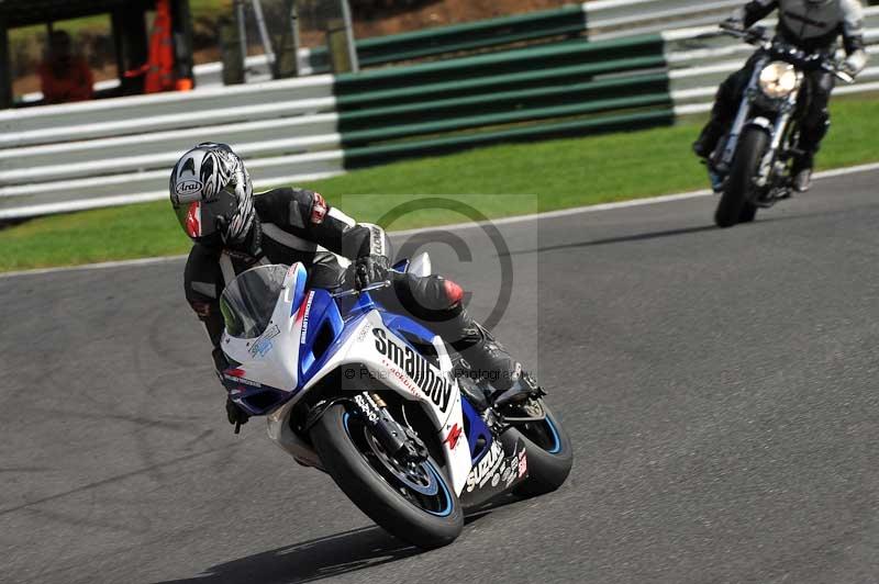 Motorcycle action photographs;Trackday digital images;cadwell;cadwell park photographs;event digital images;eventdigitalimages;motor racing louth lincolnshire;no limits trackdays;peter wileman photography;trackday;trackday photos