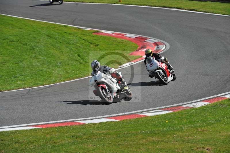 Motorcycle action photographs;Trackday digital images;cadwell;cadwell park photographs;event digital images;eventdigitalimages;motor racing louth lincolnshire;no limits trackdays;peter wileman photography;trackday;trackday photos