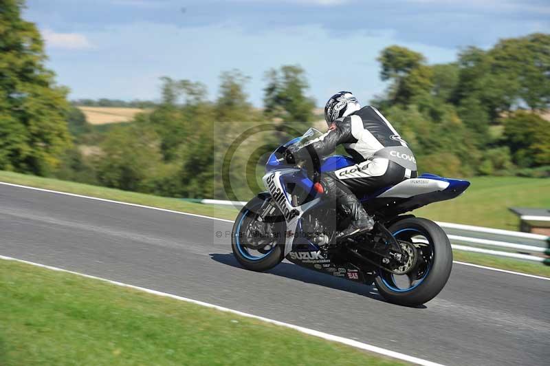 Motorcycle action photographs;Trackday digital images;cadwell;cadwell park photographs;event digital images;eventdigitalimages;motor racing louth lincolnshire;no limits trackdays;peter wileman photography;trackday;trackday photos