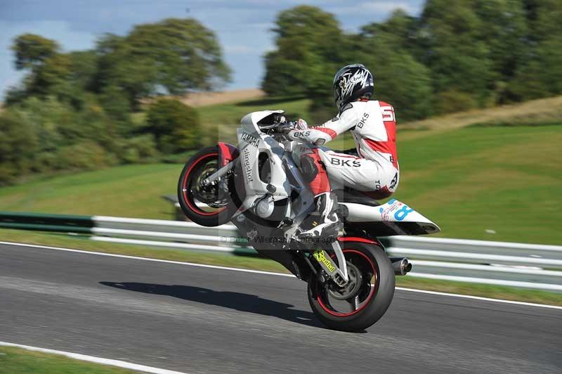 Motorcycle action photographs;Trackday digital images;cadwell;cadwell park photographs;event digital images;eventdigitalimages;motor racing louth lincolnshire;no limits trackdays;peter wileman photography;trackday;trackday photos