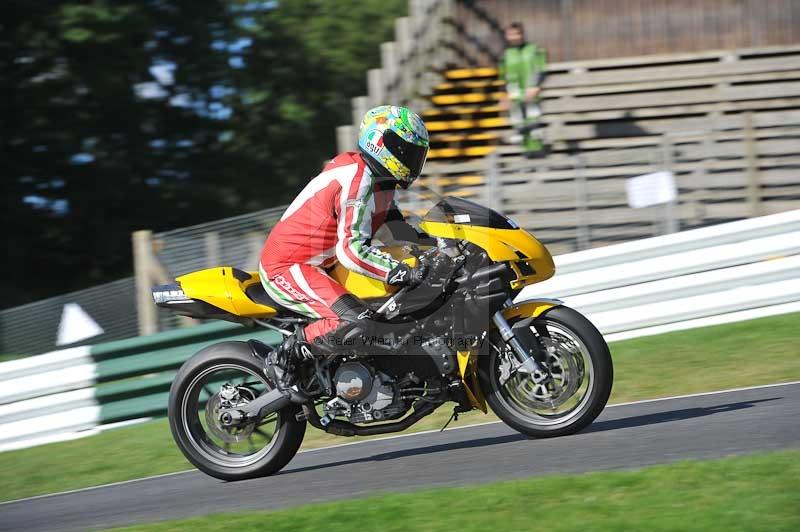 Motorcycle action photographs;Trackday digital images;cadwell;cadwell park photographs;event digital images;eventdigitalimages;motor racing louth lincolnshire;no limits trackdays;peter wileman photography;trackday;trackday photos