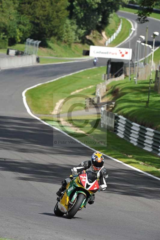 Motorcycle action photographs;Trackday digital images;cadwell;cadwell park photographs;event digital images;eventdigitalimages;motor racing louth lincolnshire;no limits trackdays;peter wileman photography;trackday;trackday photos