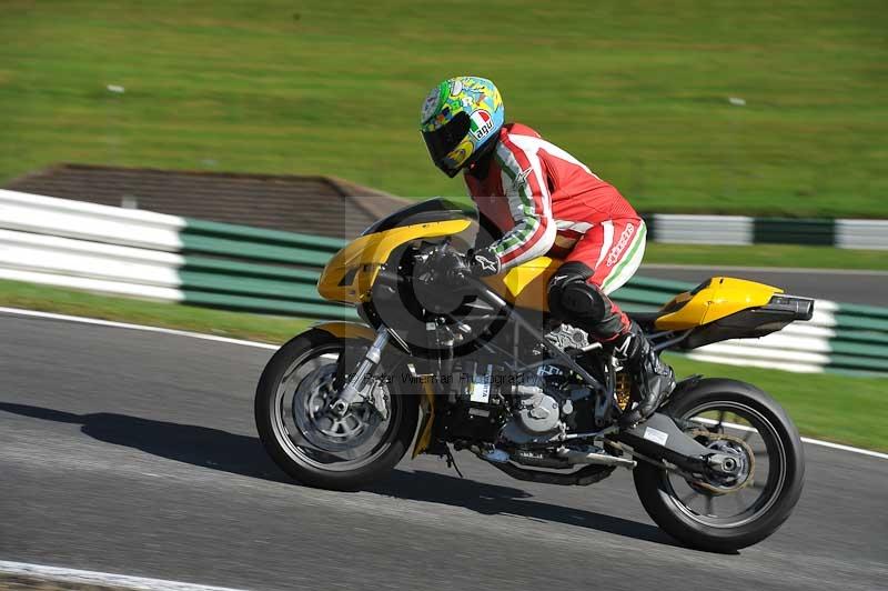 Motorcycle action photographs;Trackday digital images;cadwell;cadwell park photographs;event digital images;eventdigitalimages;motor racing louth lincolnshire;no limits trackdays;peter wileman photography;trackday;trackday photos