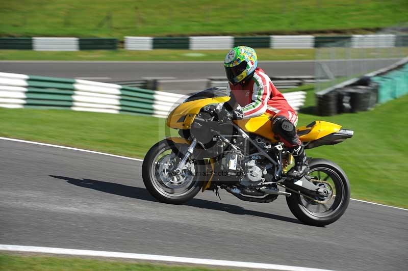 Motorcycle action photographs;Trackday digital images;cadwell;cadwell park photographs;event digital images;eventdigitalimages;motor racing louth lincolnshire;no limits trackdays;peter wileman photography;trackday;trackday photos