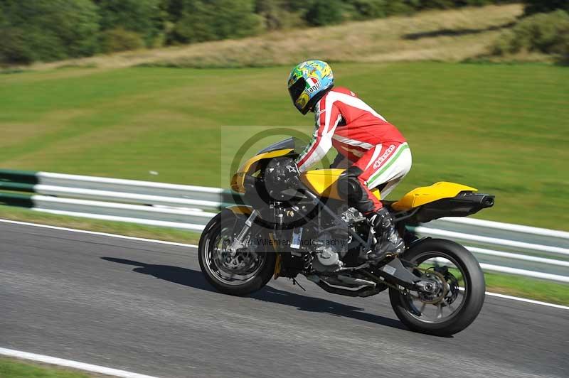 Motorcycle action photographs;Trackday digital images;cadwell;cadwell park photographs;event digital images;eventdigitalimages;motor racing louth lincolnshire;no limits trackdays;peter wileman photography;trackday;trackday photos