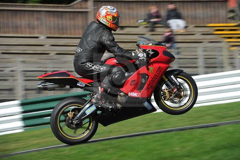 Motorcycle action photographs;Trackday digital images;cadwell;cadwell park photographs;event digital images;eventdigitalimages;motor racing louth lincolnshire;no limits trackdays;peter wileman photography;trackday;trackday photos
