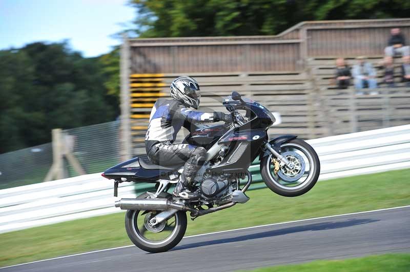 Motorcycle action photographs;Trackday digital images;cadwell;cadwell park photographs;event digital images;eventdigitalimages;motor racing louth lincolnshire;no limits trackdays;peter wileman photography;trackday;trackday photos