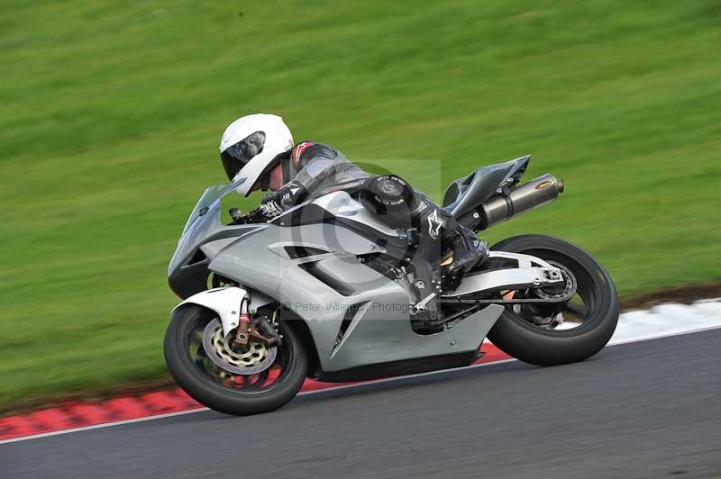 Motorcycle action photographs;Trackday digital images;cadwell;cadwell park photographs;event digital images;eventdigitalimages;motor racing louth lincolnshire;no limits trackdays;peter wileman photography;trackday;trackday photos