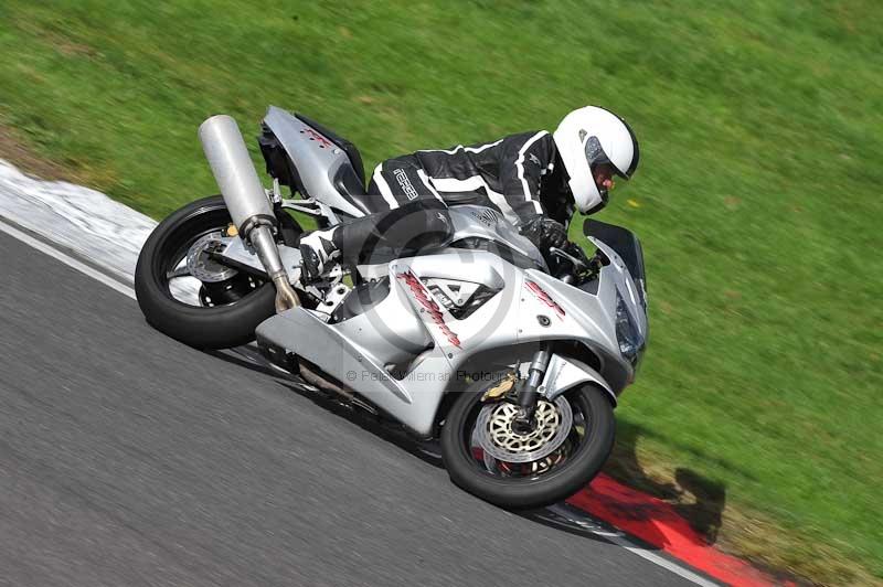 Motorcycle action photographs;Trackday digital images;cadwell;cadwell park photographs;event digital images;eventdigitalimages;motor racing louth lincolnshire;no limits trackdays;peter wileman photography;trackday;trackday photos
