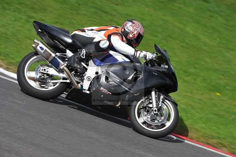 Motorcycle action photographs;Trackday digital images;cadwell;cadwell park photographs;event digital images;eventdigitalimages;motor racing louth lincolnshire;no limits trackdays;peter wileman photography;trackday;trackday photos