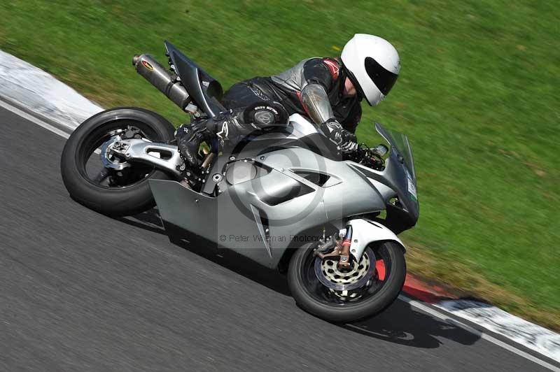 Motorcycle action photographs;Trackday digital images;cadwell;cadwell park photographs;event digital images;eventdigitalimages;motor racing louth lincolnshire;no limits trackdays;peter wileman photography;trackday;trackday photos