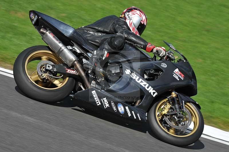 Motorcycle action photographs;Trackday digital images;cadwell;cadwell park photographs;event digital images;eventdigitalimages;motor racing louth lincolnshire;no limits trackdays;peter wileman photography;trackday;trackday photos