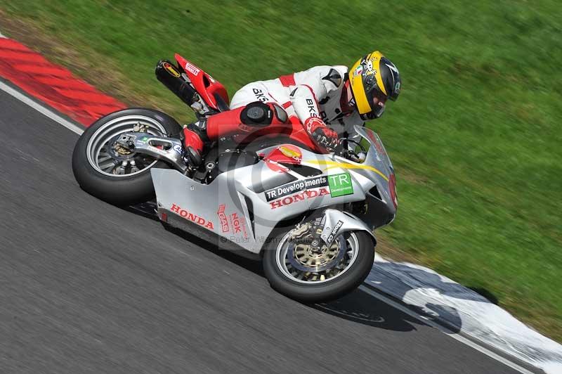 Motorcycle action photographs;Trackday digital images;cadwell;cadwell park photographs;event digital images;eventdigitalimages;motor racing louth lincolnshire;no limits trackdays;peter wileman photography;trackday;trackday photos