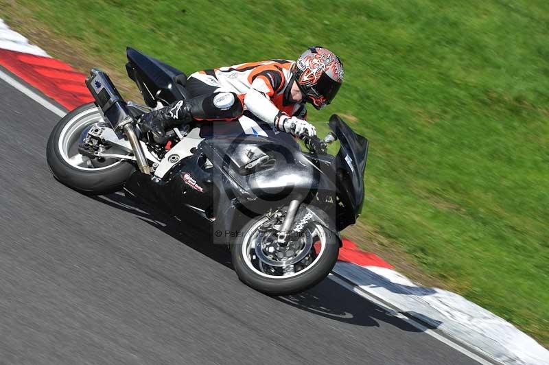 Motorcycle action photographs;Trackday digital images;cadwell;cadwell park photographs;event digital images;eventdigitalimages;motor racing louth lincolnshire;no limits trackdays;peter wileman photography;trackday;trackday photos