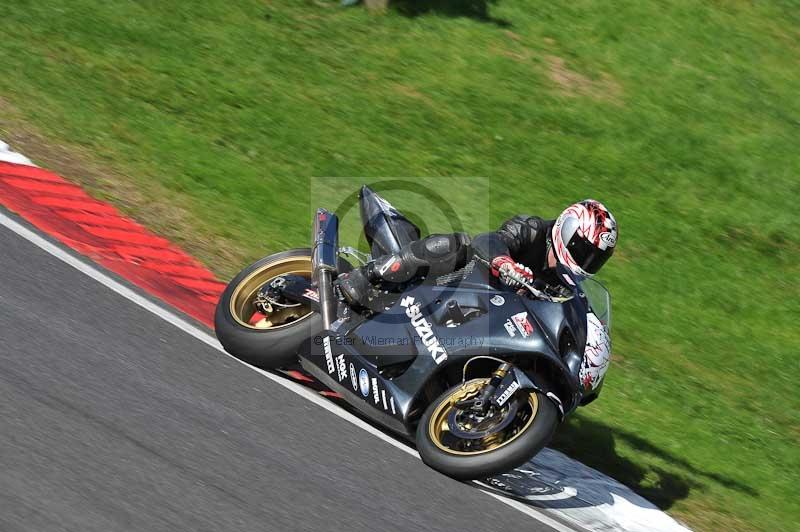 Motorcycle action photographs;Trackday digital images;cadwell;cadwell park photographs;event digital images;eventdigitalimages;motor racing louth lincolnshire;no limits trackdays;peter wileman photography;trackday;trackday photos