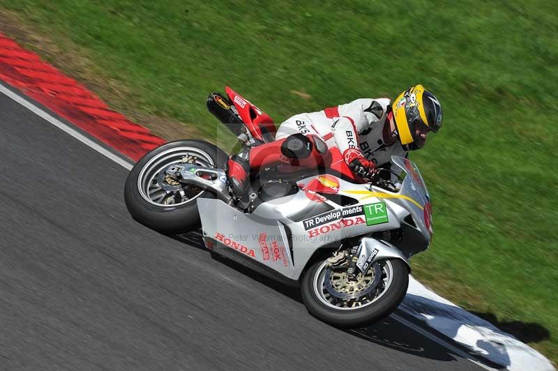 Motorcycle action photographs;Trackday digital images;cadwell;cadwell park photographs;event digital images;eventdigitalimages;motor racing louth lincolnshire;no limits trackdays;peter wileman photography;trackday;trackday photos